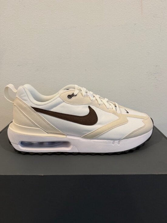 Nike Shoes - Nike Air Max Dawn Baroque Brown DC4068-102 Women’s 9.5 New with Tags damaged box